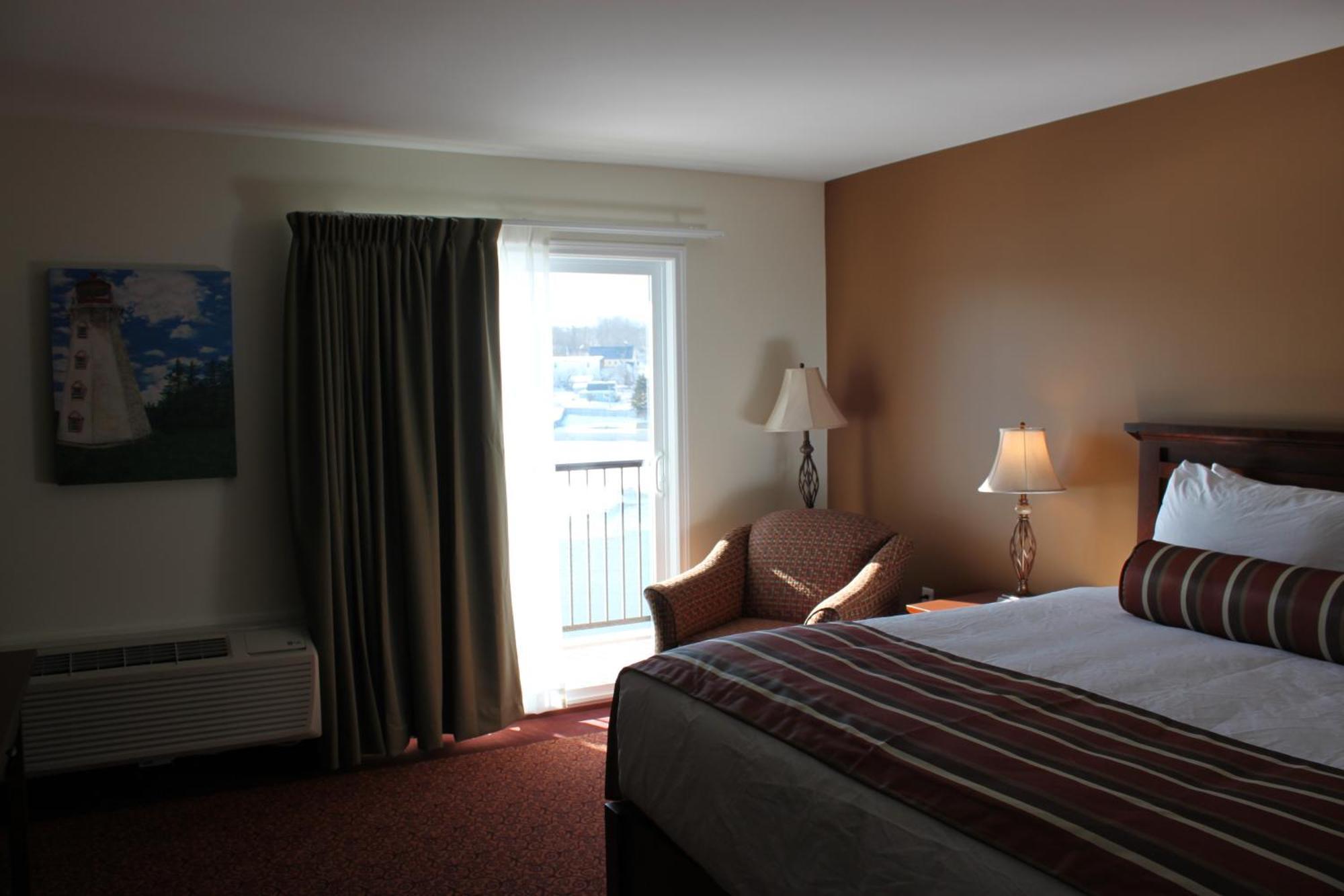 Lanes Riverhouse Inn & Cottages Montague Bilik gambar