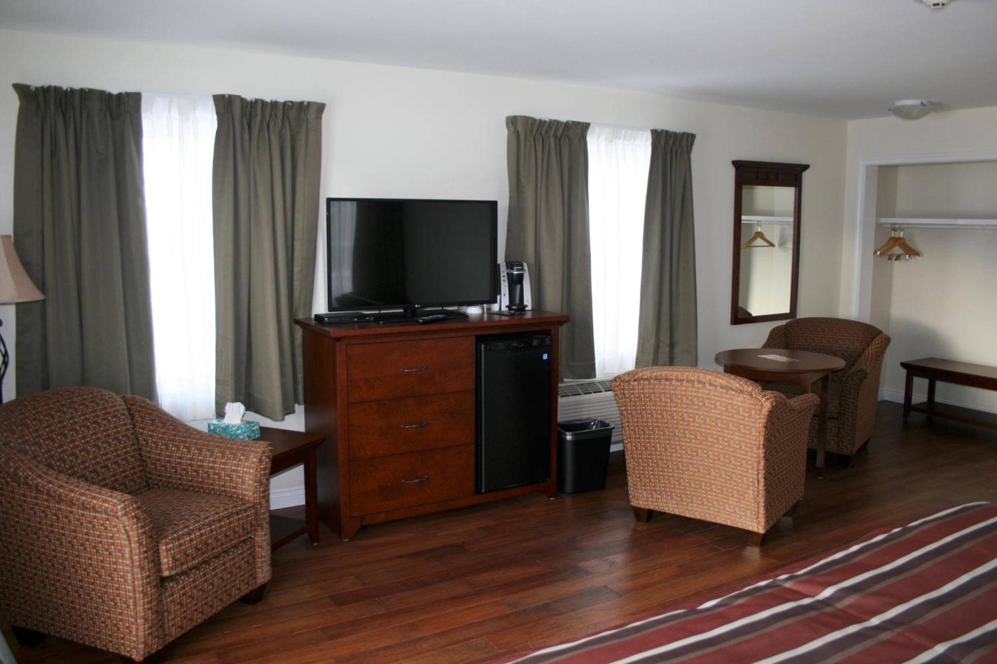 Lanes Riverhouse Inn & Cottages Montague Bilik gambar