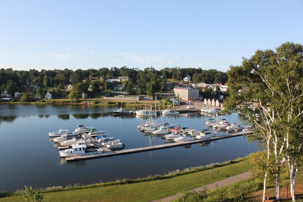 Lanes Riverhouse Inn & Cottages Montague Luaran gambar