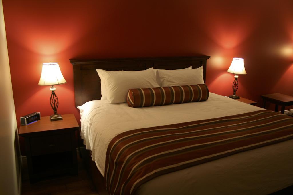 Lanes Riverhouse Inn & Cottages Montague Bilik gambar