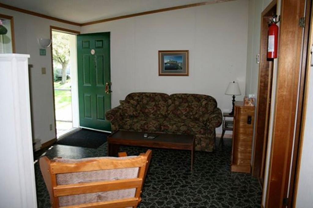 Lanes Riverhouse Inn & Cottages Montague Bilik gambar